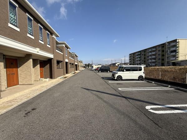 グリエラ３番館　守山市大門町