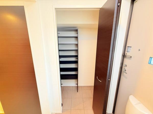 マーサー・M（野洲市冨波乙）