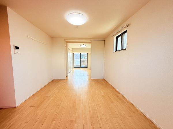 プログレス　Ｆ　1番館　守山市古高町