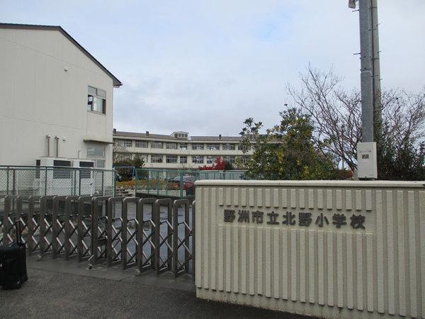 アストレア吉田(野洲市立北野小学校)