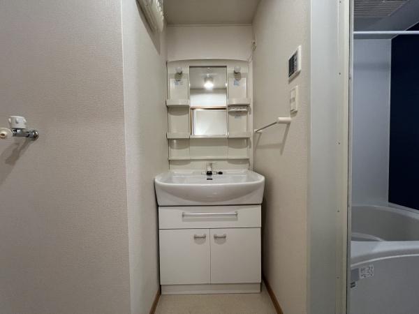 コンフォート　フジ　野洲市小篠原