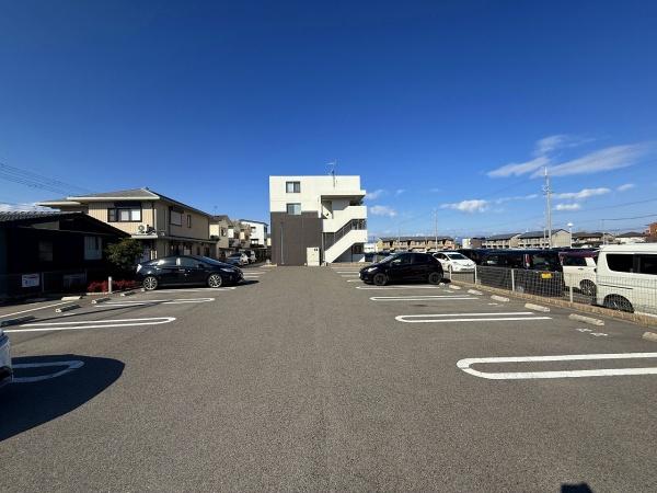 アヴニール・サード　守山市播磨田町