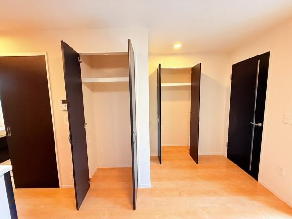 ＬＡ　Ｅｓｃｓｌｉｅｒ　ラ　エスカリエ