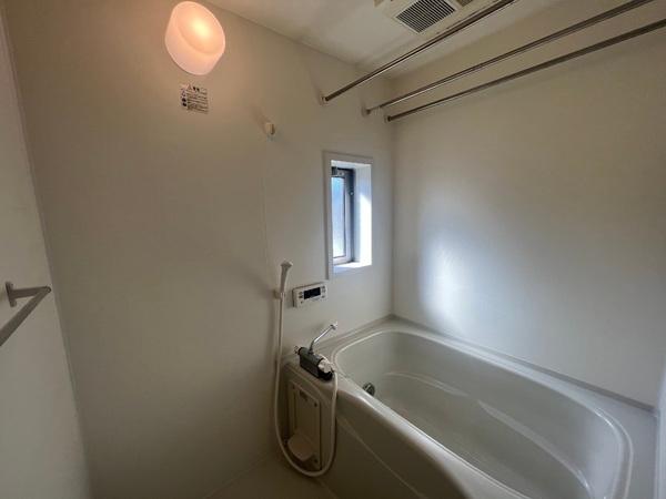 グリーングラス　A棟　（野洲市小篠原）