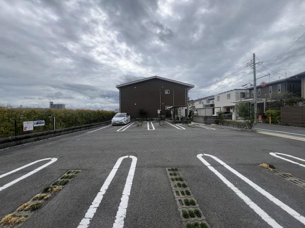 ノースコート　守山市播磨田町