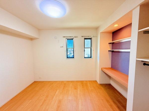 ラヴィエール　守山市勝部4丁目