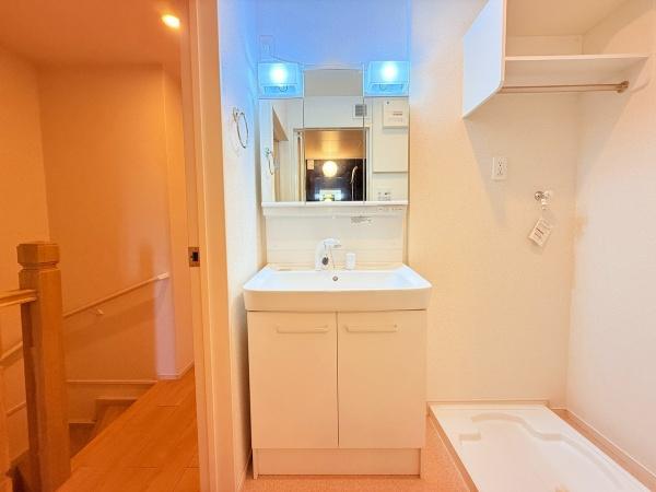 ラヴィエール　守山市勝部4丁目