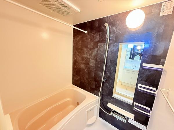 ラヴィエール　守山市勝部4丁目