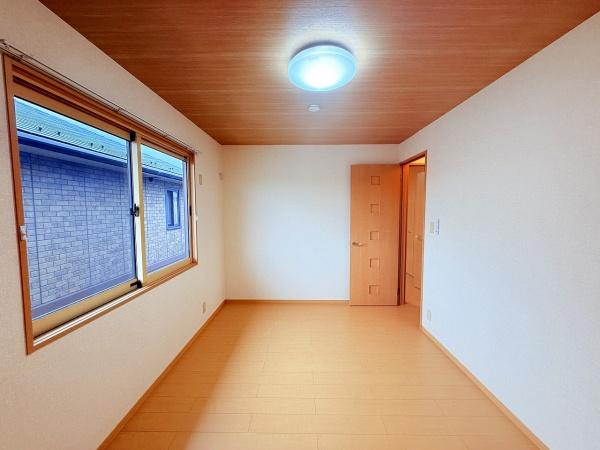 アルカディア　Ａ棟　栗東市高野