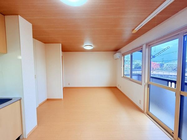 アルカディア　Ａ棟　栗東市高野