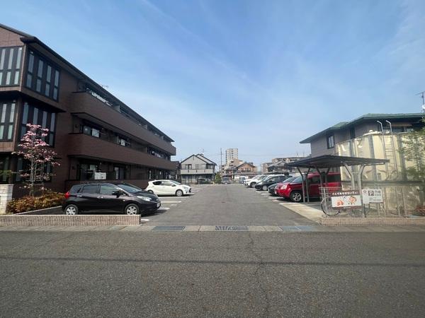 マーベル・コンフォート（野洲市市三宅）