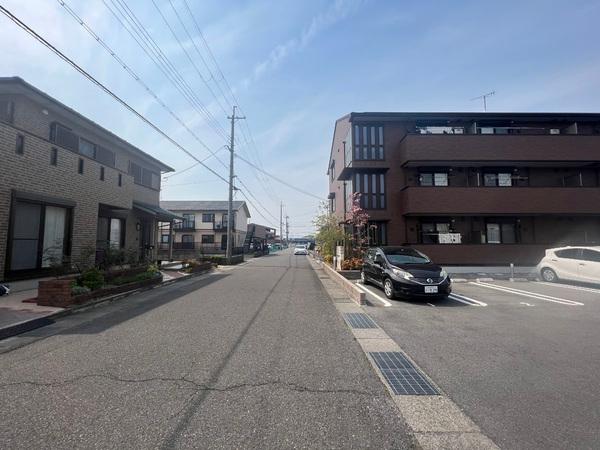 マーベル・コンフォート（野洲市市三宅）