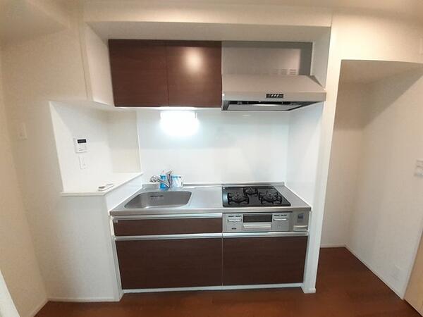 アヴニール・サード