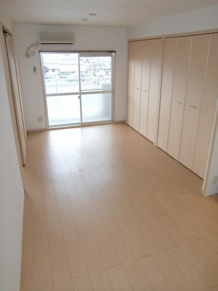 クレストコート