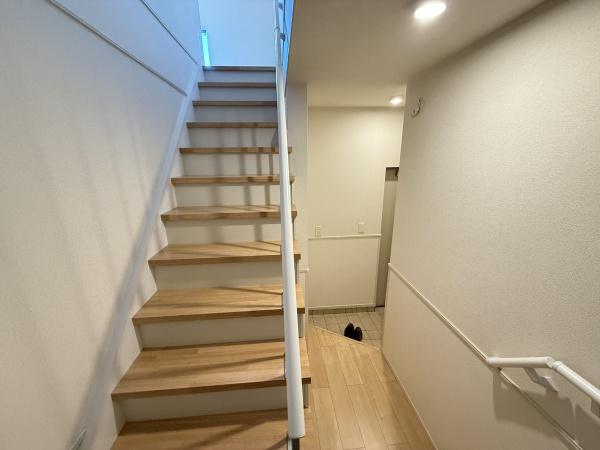 ラ　クラルテ　守山市播磨田町