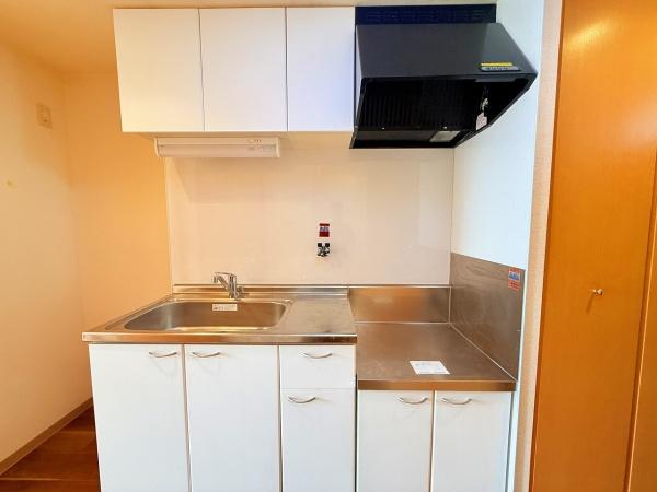 シダーコンフォール弐番館　守山市金森町