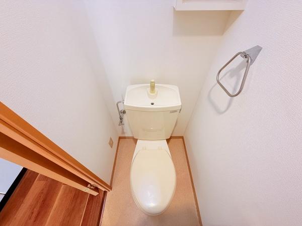 シダーコンフォール弐番館　守山市金森町