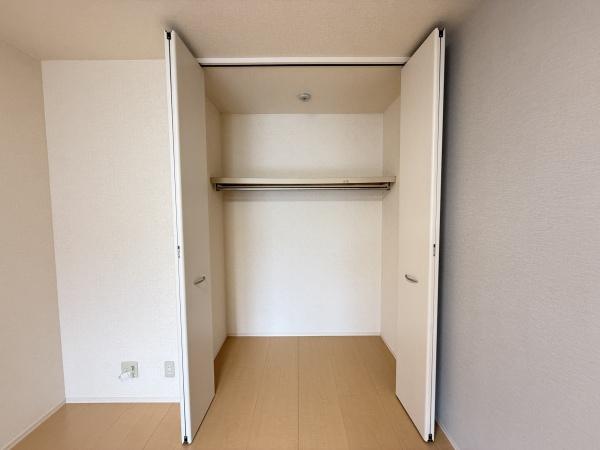 クレセント　栗東市高野