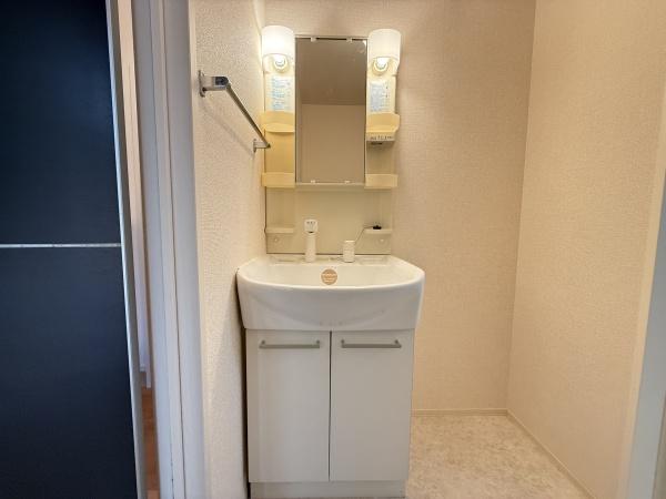 クレセント　栗東市高野