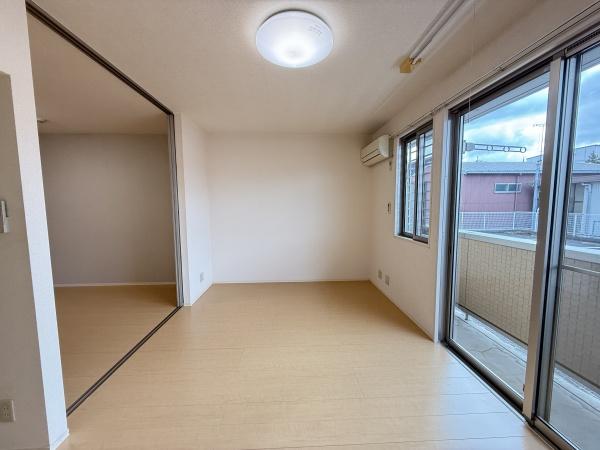 クレセント　栗東市高野
