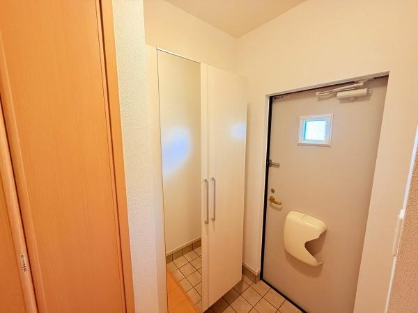 ノイ　ナリッシュ　ｂ棟　栗東市高野