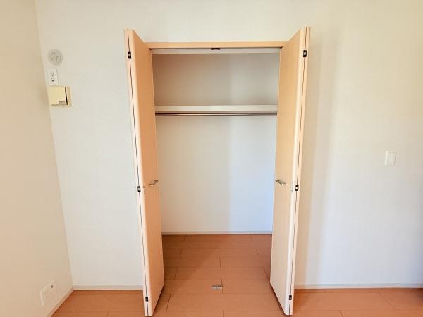 ノイ　ナリッシュ　ｂ棟　栗東市高野