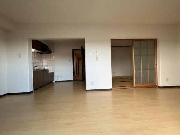ＲＩＶＥＲ　ＡＮＮＥ　リーバーアン　野洲市市三宅