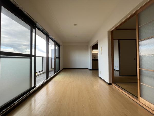 ＲＩＶＥＲ　ＡＮＮＥ　リーバーアン　野洲市市三宅