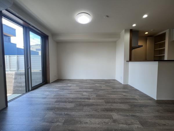 ＳＵＮ　ＫＹＯＴＯ　守山市伊勢町