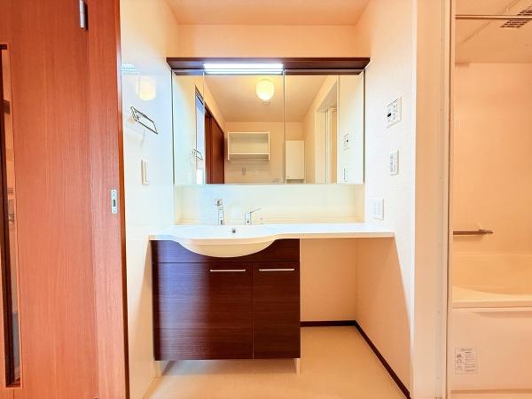 サンビレッジ　野洲市市三宅