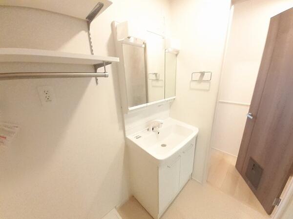 甲賀市甲南町寺庄のアパート