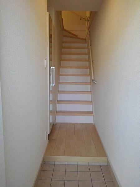 プラシード新城２