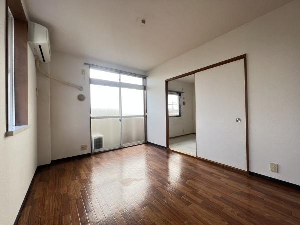 エクセルカーサ　野洲市市三宅