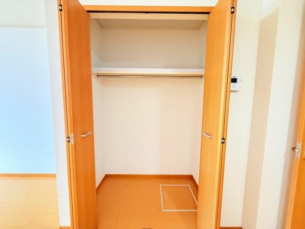 コルプレッソ　守山市吉身3丁目
