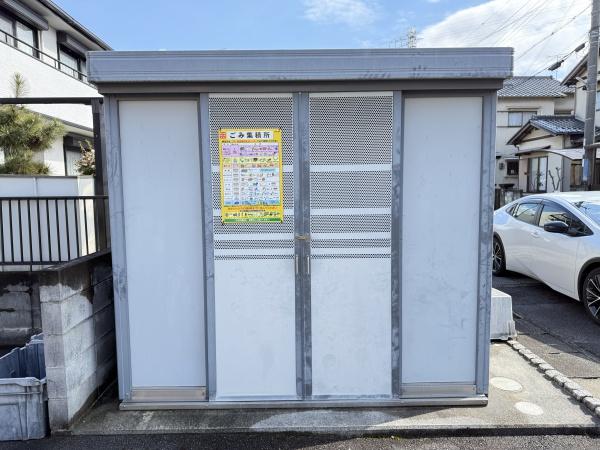 コルプレッソ　守山市吉身3丁目
