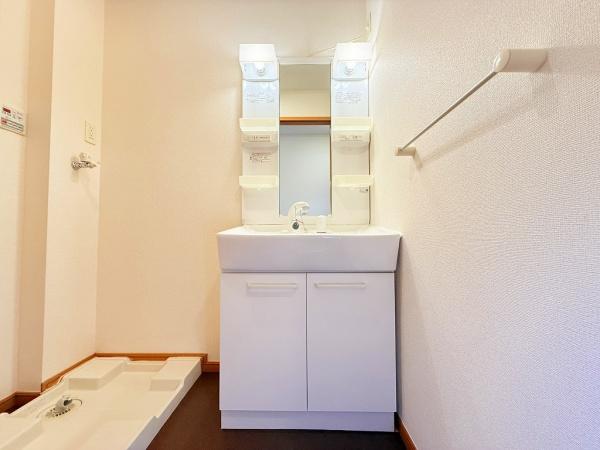 コルプレッソ　守山市吉身3丁目