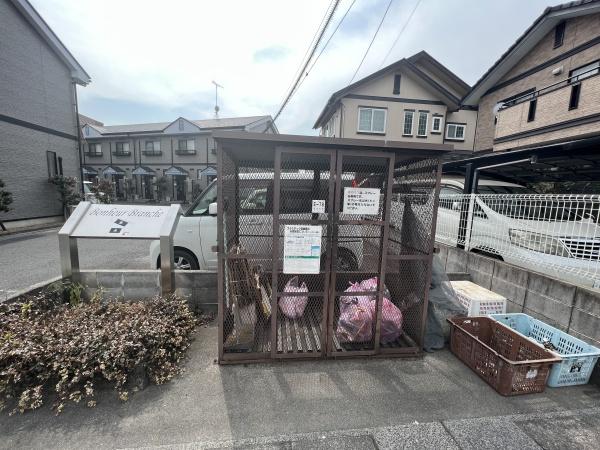 ボヌールブランシェＡ棟（野洲市西河原）
