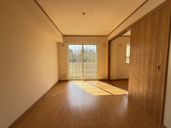 オーベルジュ　守山市今宿4丁目