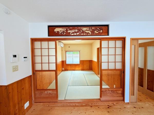 上屋戸建　屋根付き駐車場