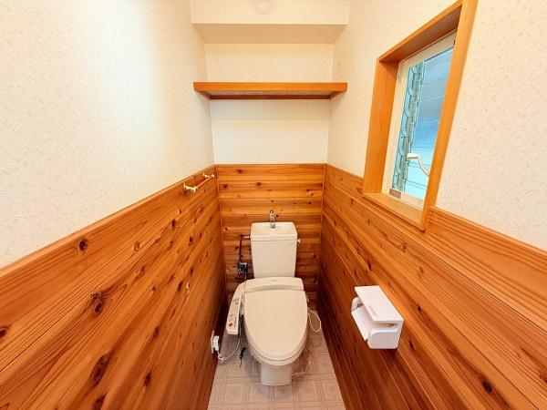 上屋戸建　屋根付き駐車場