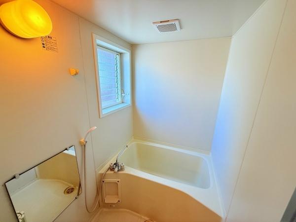 上屋戸建　屋根付き駐車場