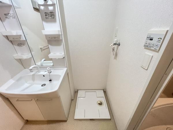 ブローテＡ棟　野洲市西河原