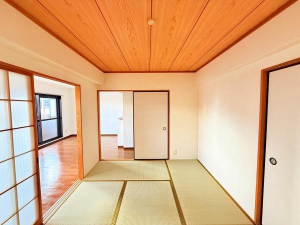 シャトーアルバ2　栗東市市三宅