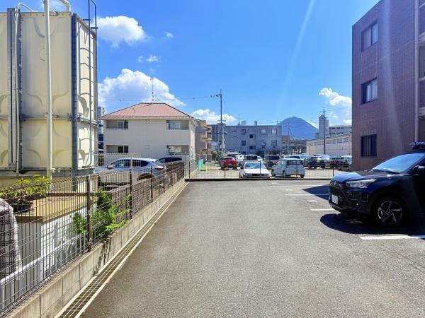 シャトーアルバ2　栗東市市三宅