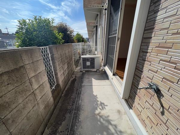 グランシャリオ　守山市岡町