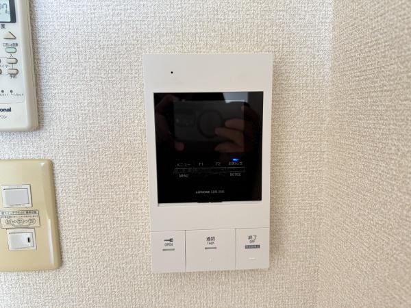 シャトーラフィーネ　守山市勝部1丁目