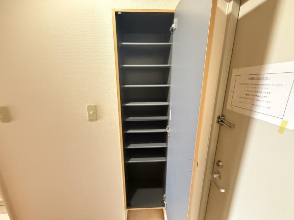 シャトーラフィーネ　守山市勝部1丁目