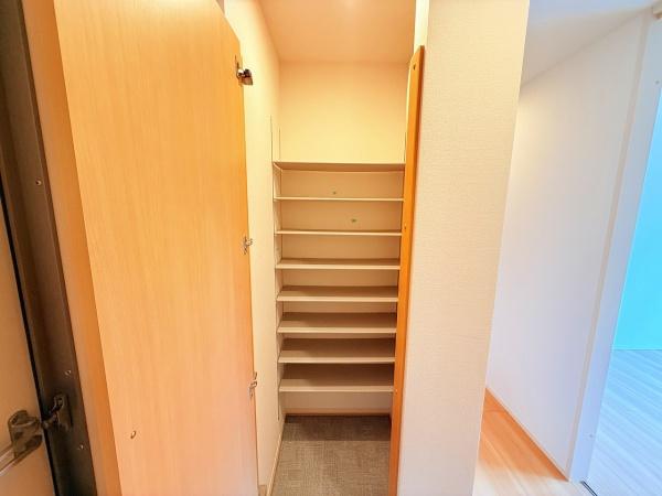 プラート　ヴェルテ　守山市阿村町