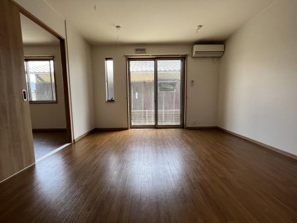 グランリーベＢ棟　野洲市市三宅