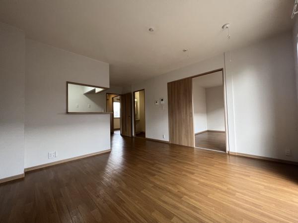 グランリーベＢ棟　野洲市市三宅